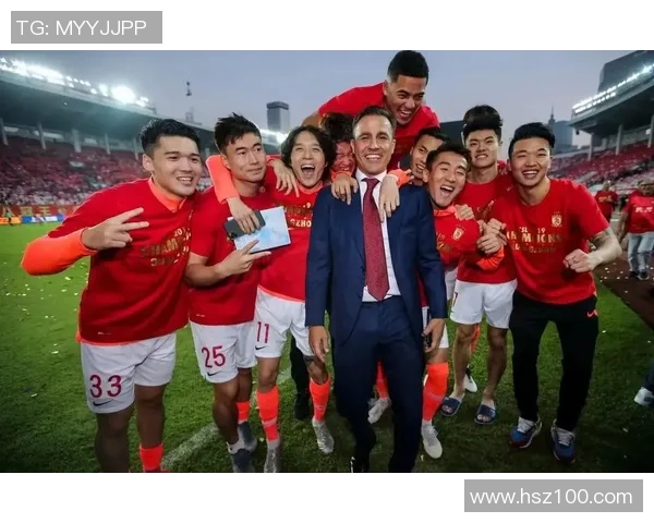 广州足球队在锦标赛中的团队协作表现分析与点评 广州足球队在锦标赛中的团队协作表现分析与点评